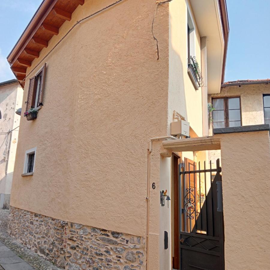 Casa Di Dario Villa Pettenasco Luaran gambar